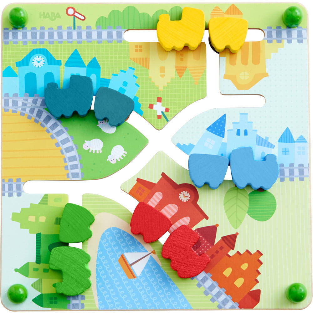 Otroci, vlakec prihaja. Ampak kam gre? Dvostranska motorična igra za fante in dekleta. Cilj igre je, da pridejo vlakci na pravo postajo prave barve. Modri